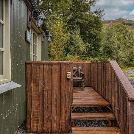 Σπίτι διακοπών Juniper Lodge, District Shepherd Hut With Hot Tub