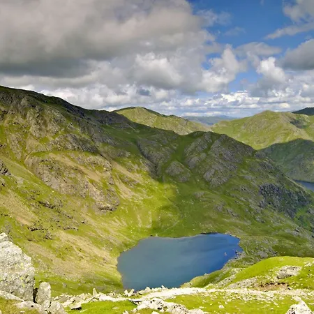 Tatil Evi Juniper Lodge, District Shepherd Hut With Hot Tub Coniston