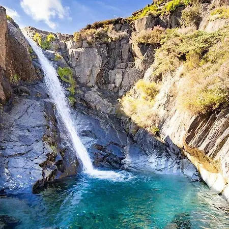 Tatil Evi Juniper Lodge, District Shepherd Hut With Hot Tub *